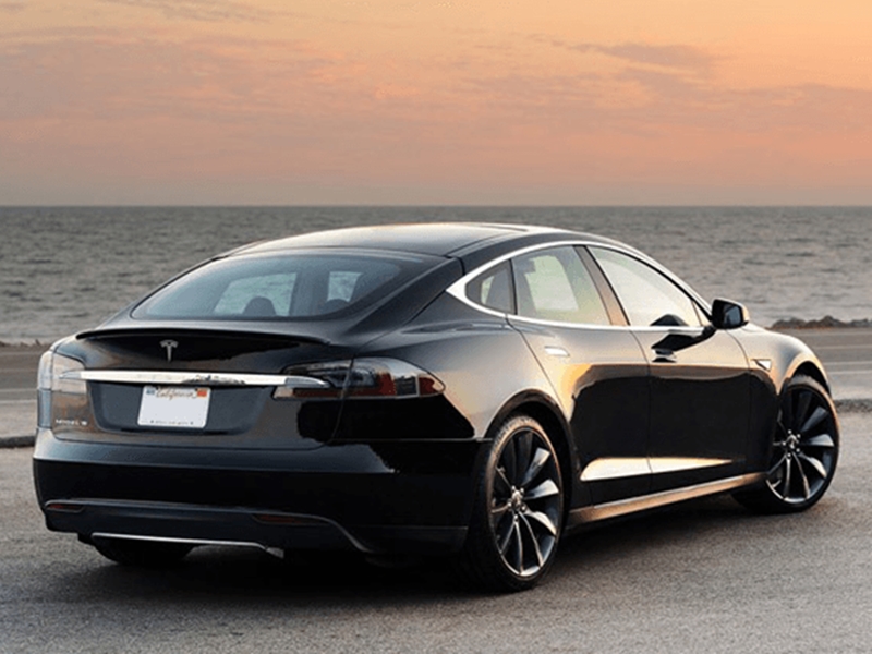 سيّارة "تيسلا موديل اس Tesla Model S" تأتي في المرتبة الأولى للسنة الثانية على التوالي